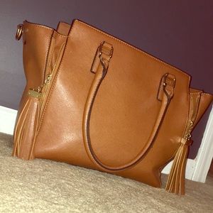 Hand bag